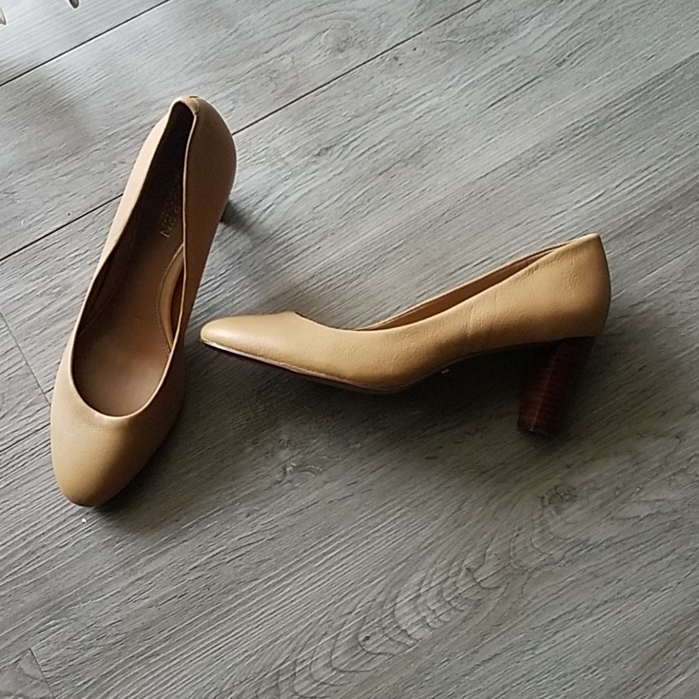 Lauren Ralph Lauren Hala pump
